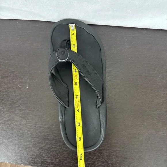 Olukai Ohana Sandals Women's Size 8/8.5? Black Leather Rubber Flip Flops Summer - Picture 9 of 10